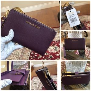 Michael kors double zip SmartHome wallet wristlet